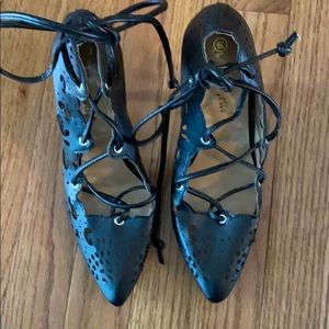 ♥️5for$15♥️ Crape Myrtle heels 4” good condition.